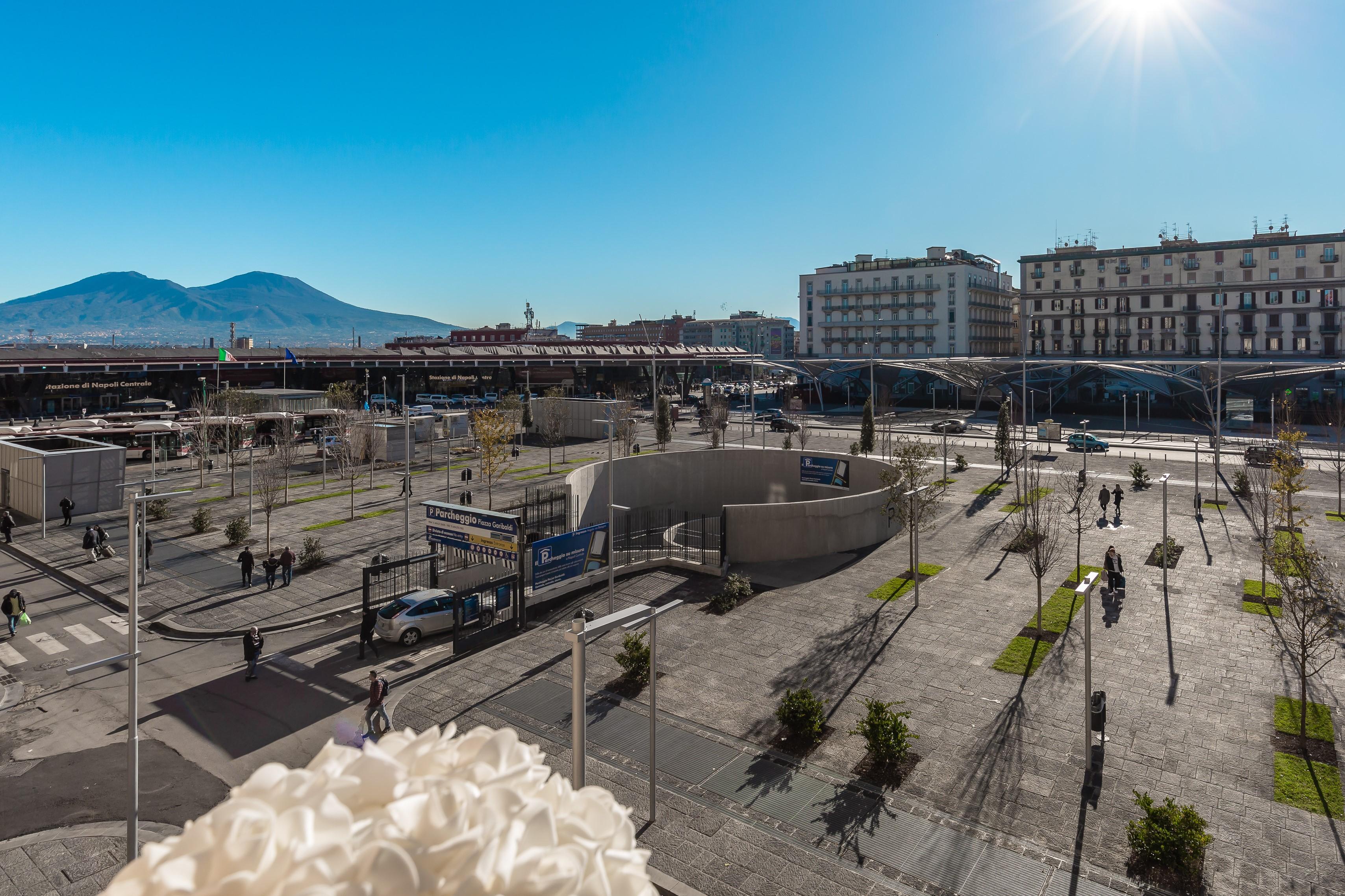 Palace Napoli Екстериор снимка